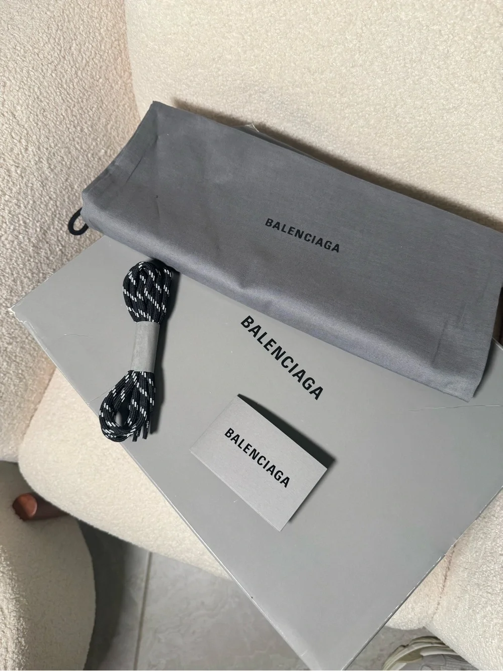 Balenciaga Women’s Triple S Off-White Cream Chunky Sneaker - Picture 6 of 6